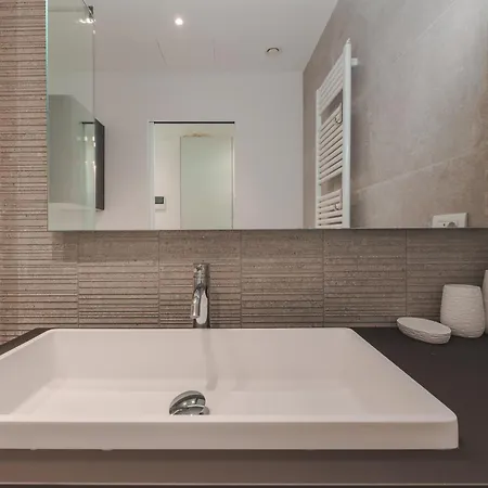 Centro Di Elegante In Ponterosso Apartment Trieste